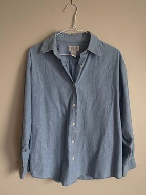 100% Cotton Denim Button Down Light Blue Detail Stitching Women’s Small